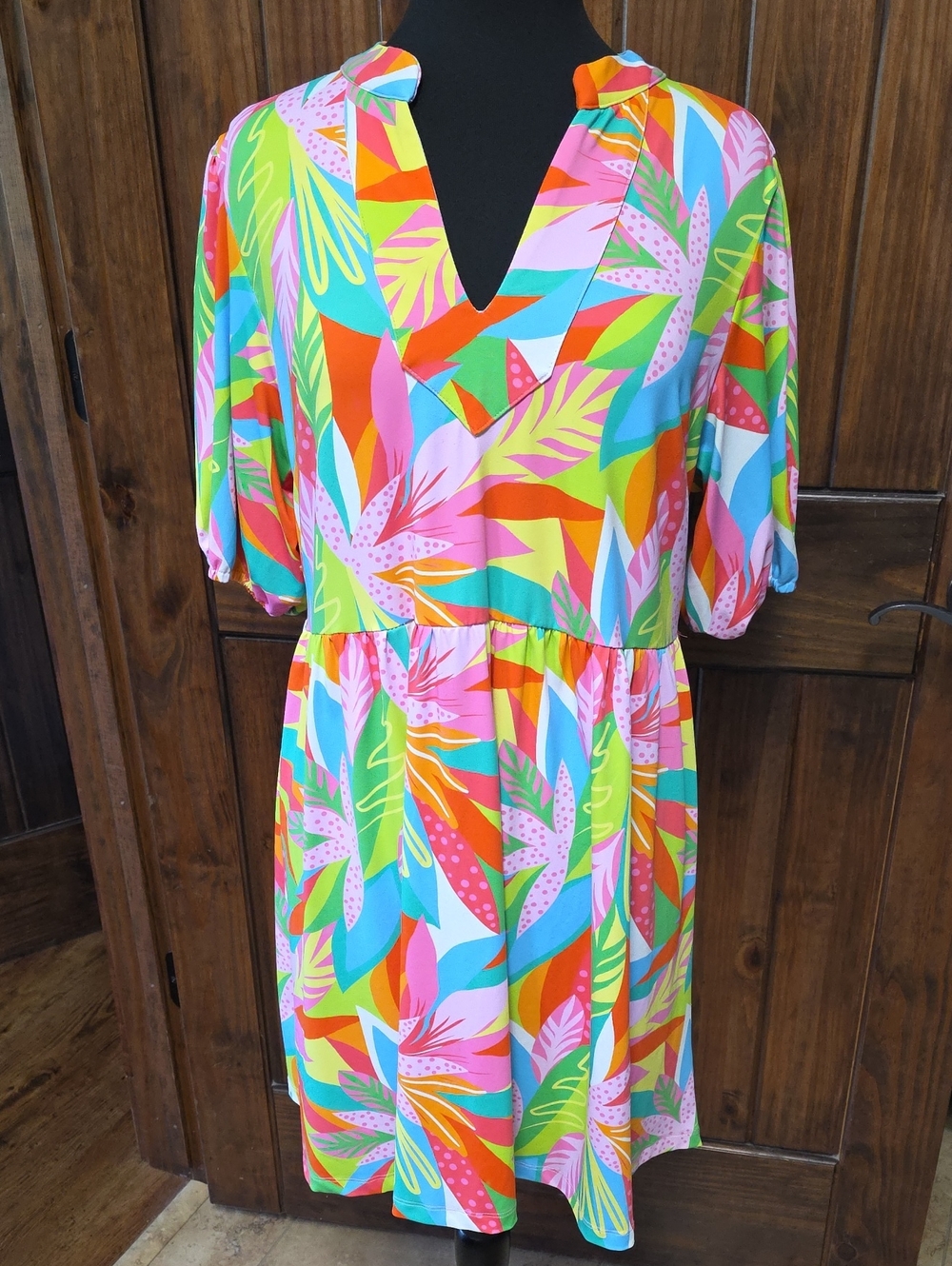 Mary Square Catalina Dress in the vibrant "Get Tropical" print - Size L